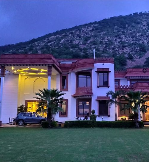 Hotel Royal Krishna Garden