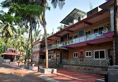 Regalia Inn &  Suites